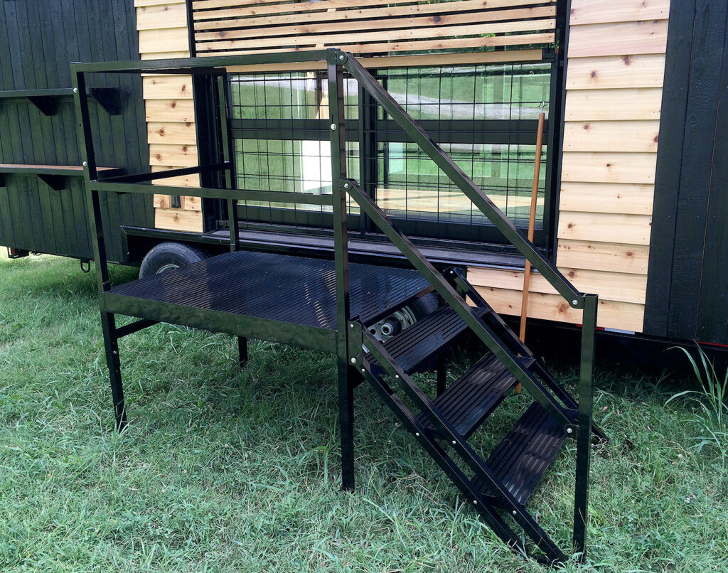 Omni Step for New Frontier Tiny Home