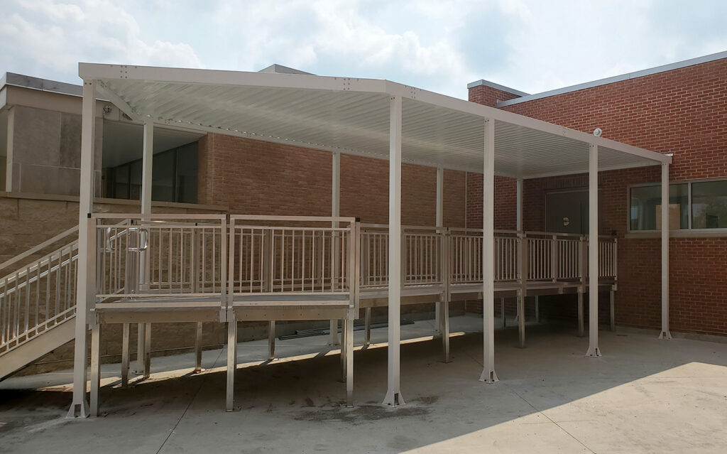 APEX System with Angled Canopy Installed for Memorial Hospital