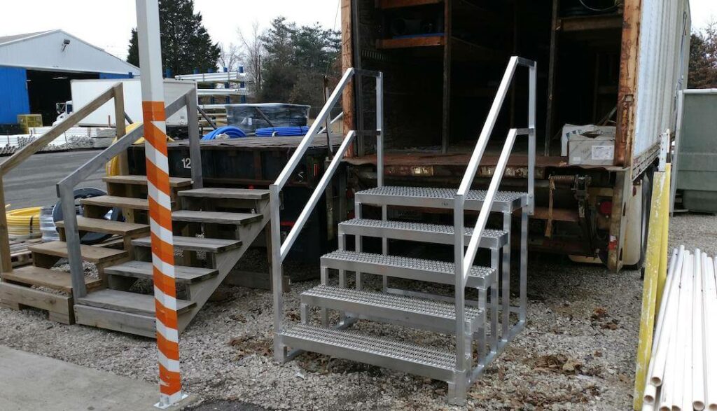 Semi Trailer Steps for Truck Access