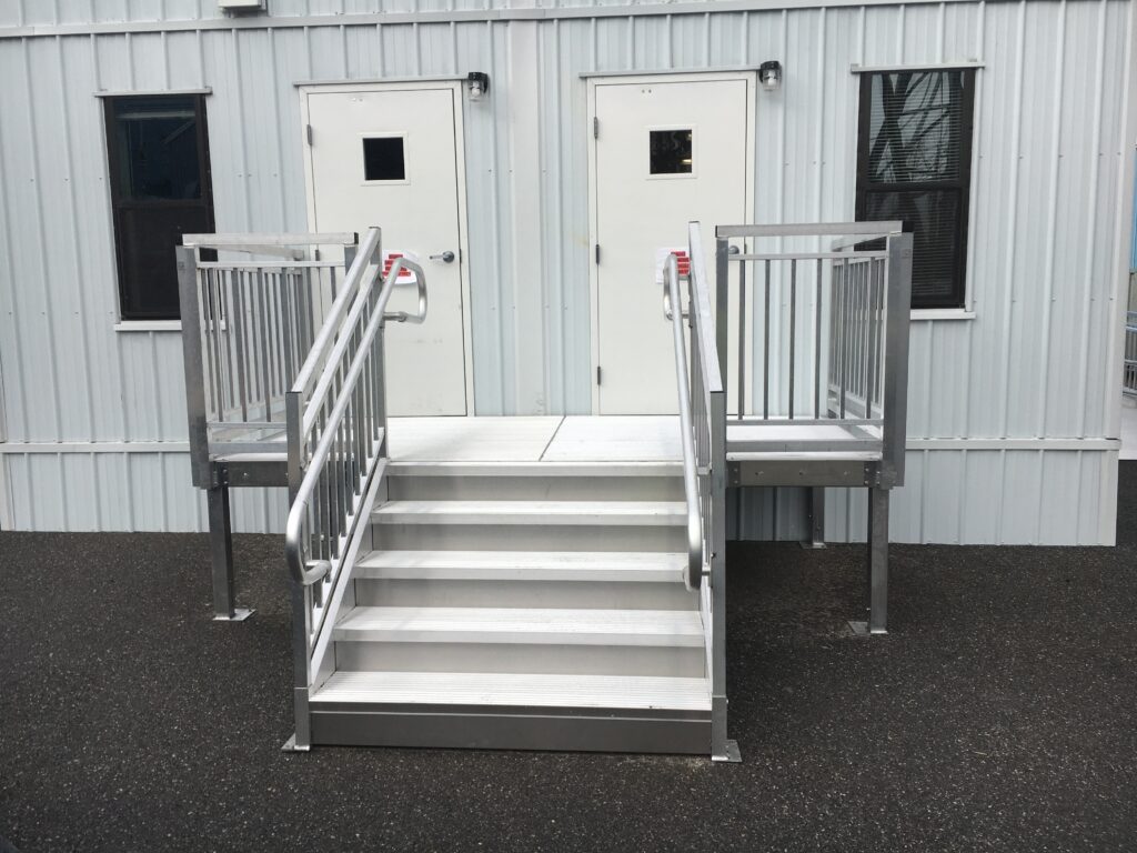 Entry Stairs Installation for Mobilease
