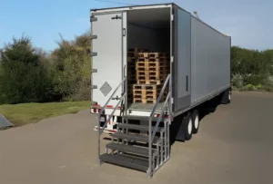 Trailer Access Ladder SemiStep